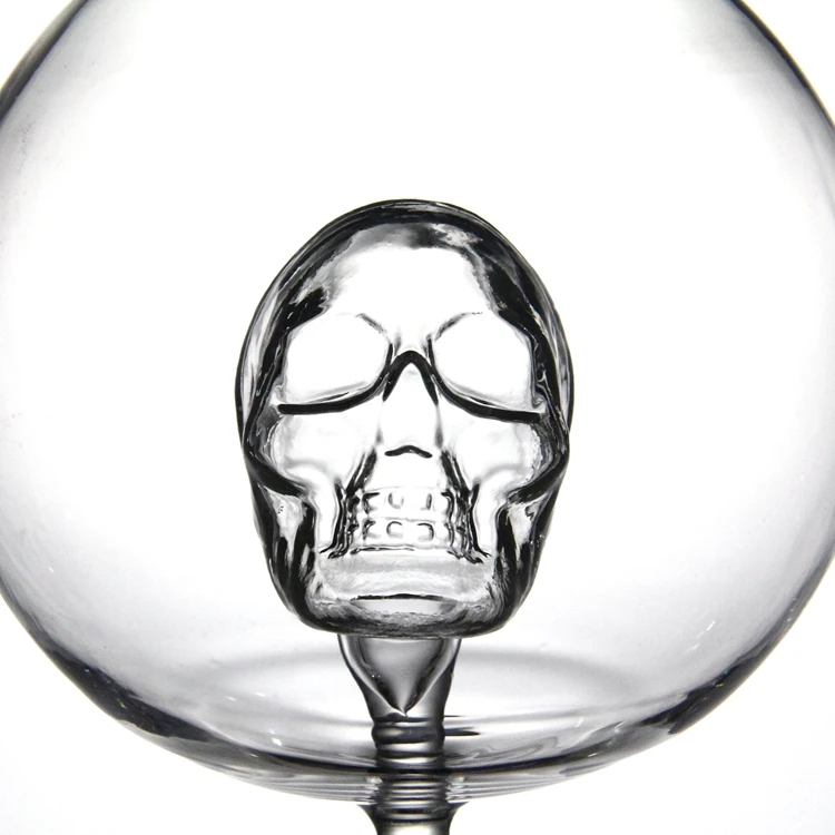 AIHPO05 Unique Magic Novelty Gift 850ml Hand Blown Glass Skull Globe Bar Set Whiskey Decanter with Glasses Stopper Wooden Base