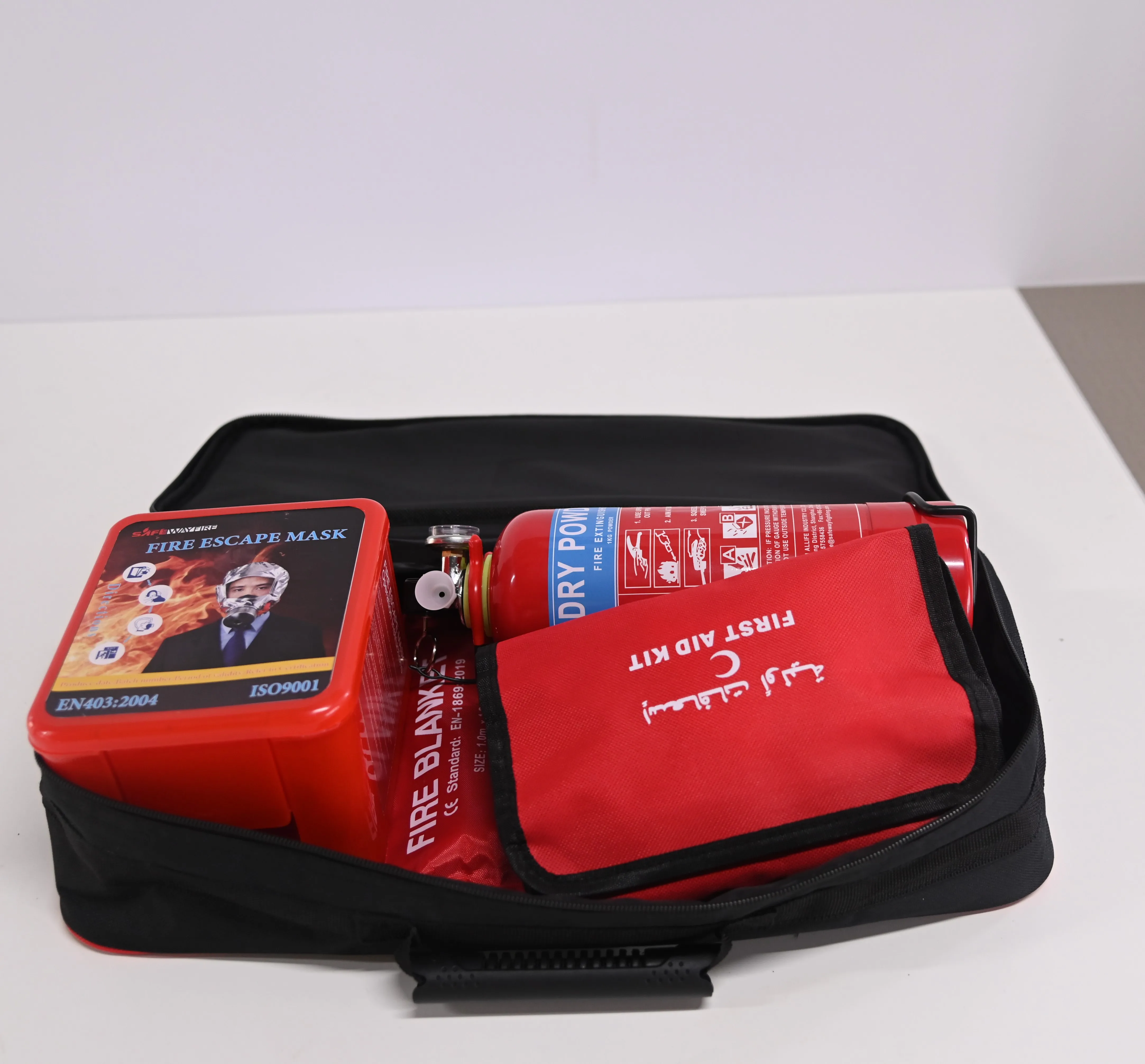 Car Emergency Kit High quality vehicle emergency first aid kit  for car roadside with car fire extinguisher