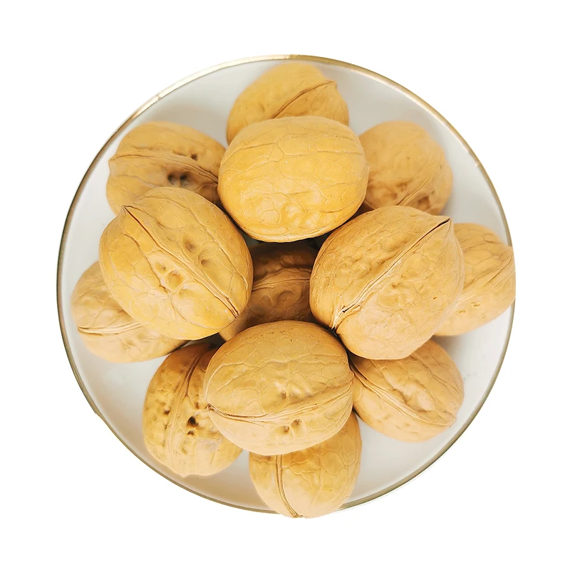 Wholesale low price natural thin skin walnut Health care nuts for old people Top class raw walnuts