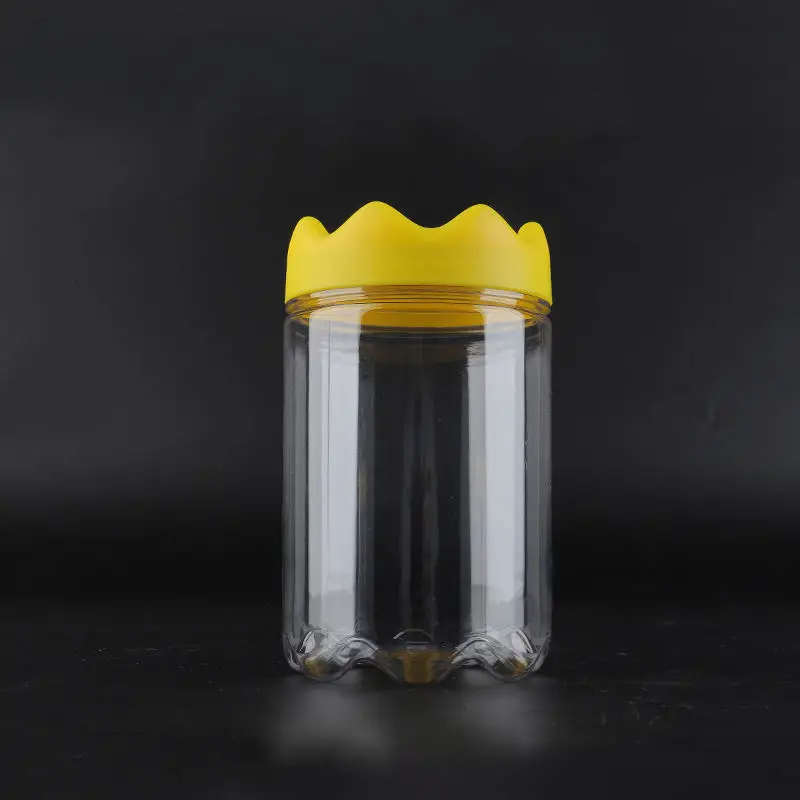 2023 New Design Creative Crown Lid PET Candy Food Storage Jar Round Packaging Storage Jar
