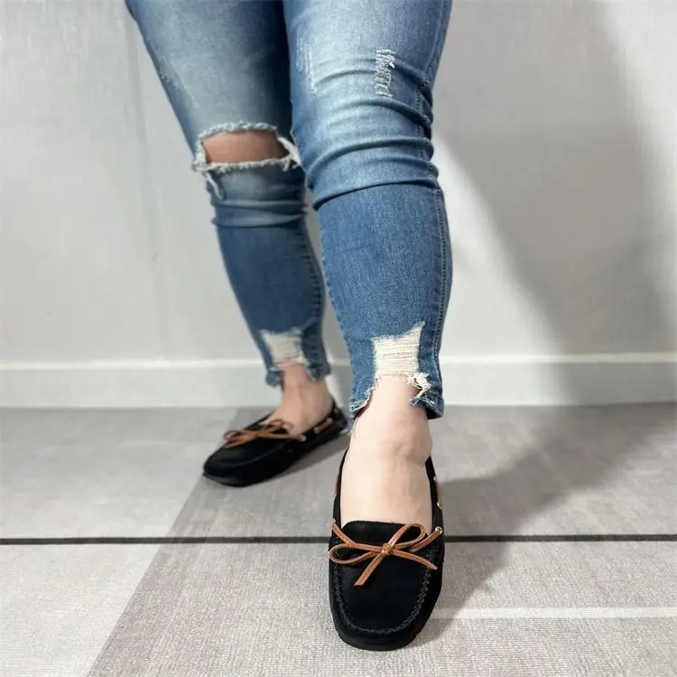 Women Closed Flat Shoes Ladies Pretty Flat Summer Flat Strap Shoes Leather Loafer Shoes