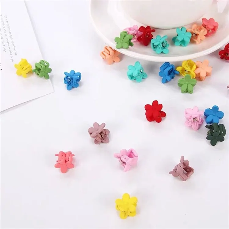 
10PC Girl Hair Accessories Cute Puppies Hair Accessories Handmade Flowers With Clip Dog Grooming Accessories for All Puppies 