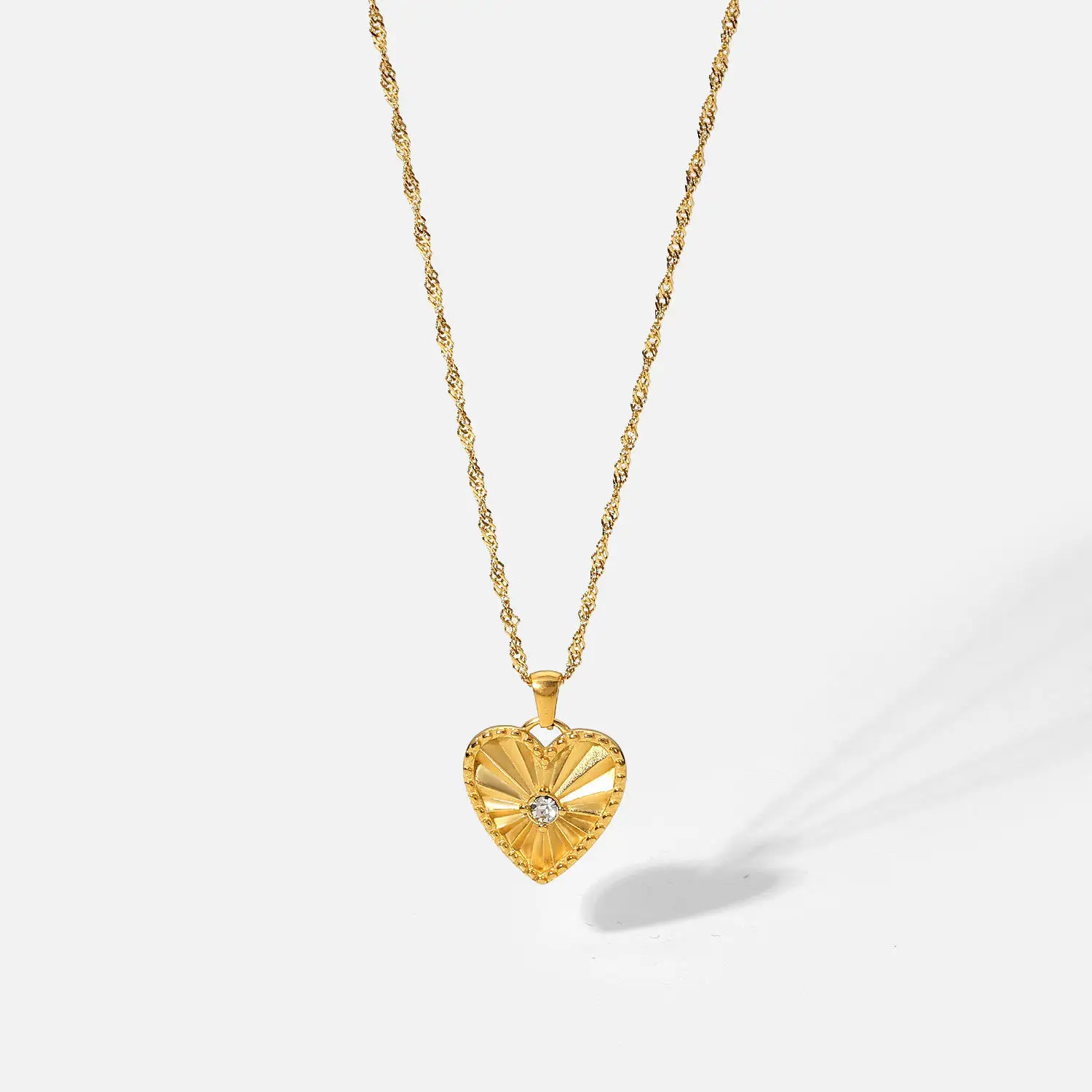 Waterproof Jewelry Dainty Simple Oblique Broken Woven Zircon Diamond 18K Gold Stainless Steel Heart Necklace for Women