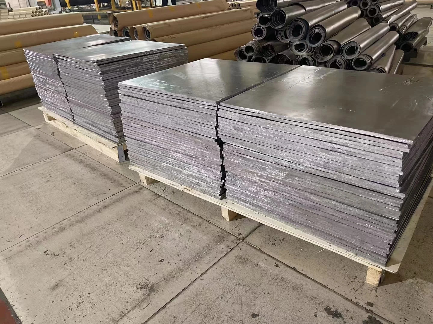 High quality alloy lead plates for wholesale lead-acid batteries from the original factory