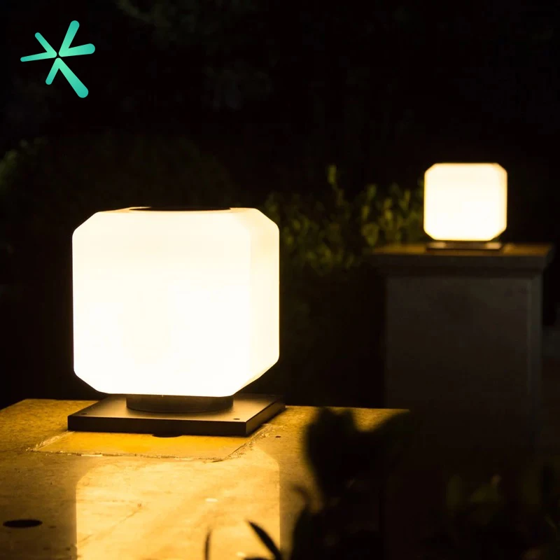 Outdoor Ip65 Waterproof Garden Fence Gate Landscape Decoration Lighting Villa Column Lamp Led Solar Post Pillar Light