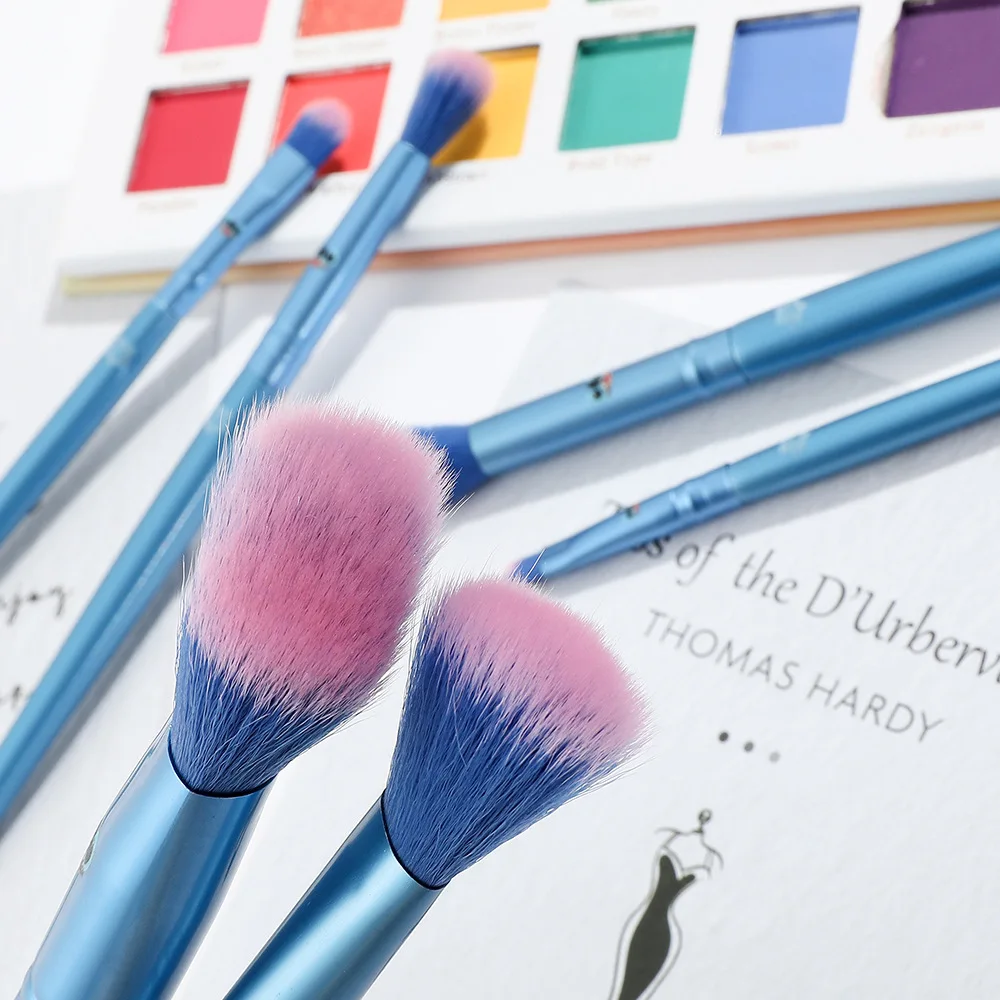 Yubon 6pcs Creative Cartoon Stitches Girl Wooden Bristles Blusher Cosmetics Brush Make Up Tools Makeup Brush Set Peripheral Gift