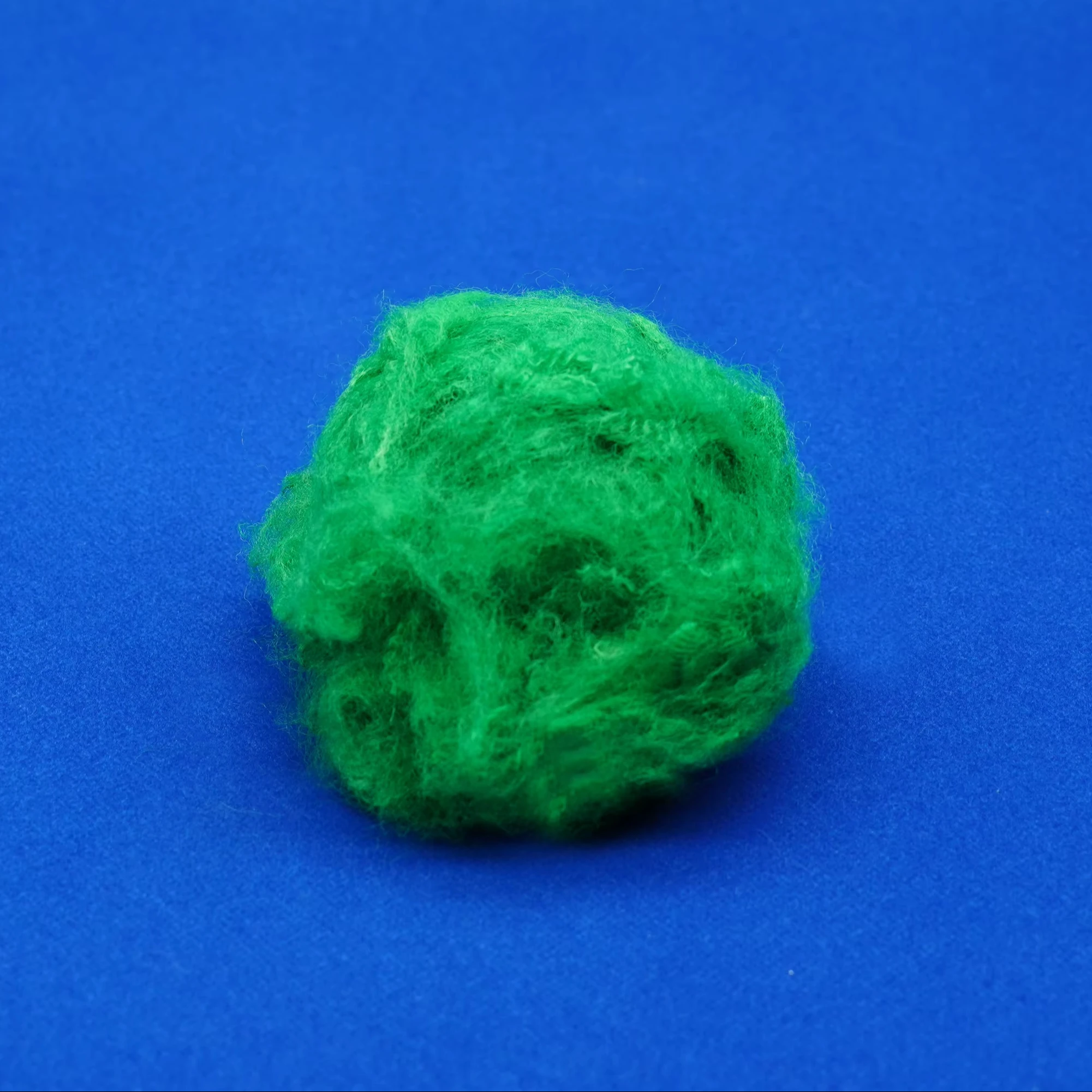 Wholesale 4D 76mm New Special Design Needled Polypropylene Fiber Semi Virgin Polyester Staple Carpet