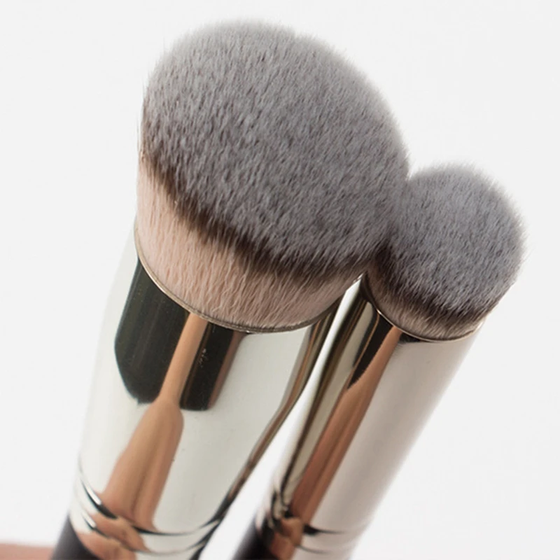foundation brush5.jpg