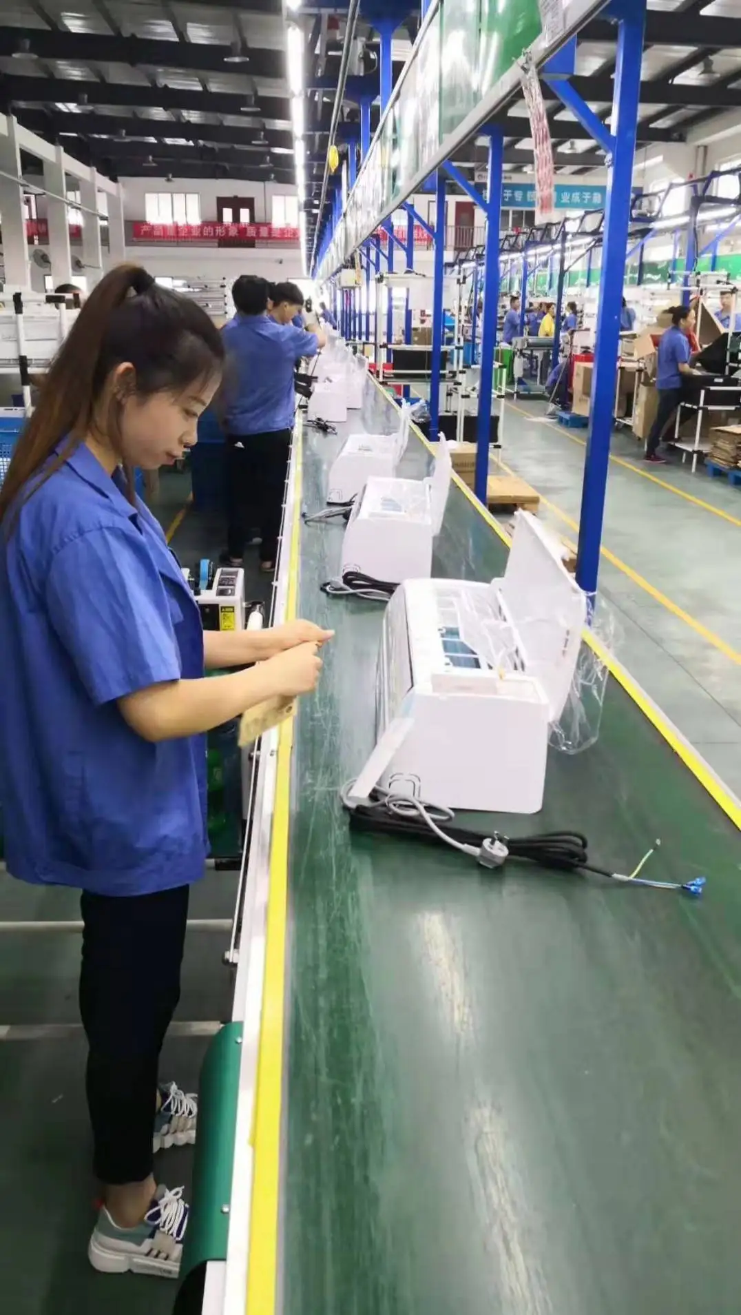 9000Btu 0.75Ton 1P China Supplier OEM Customized Air Conditioning Air Conditioner