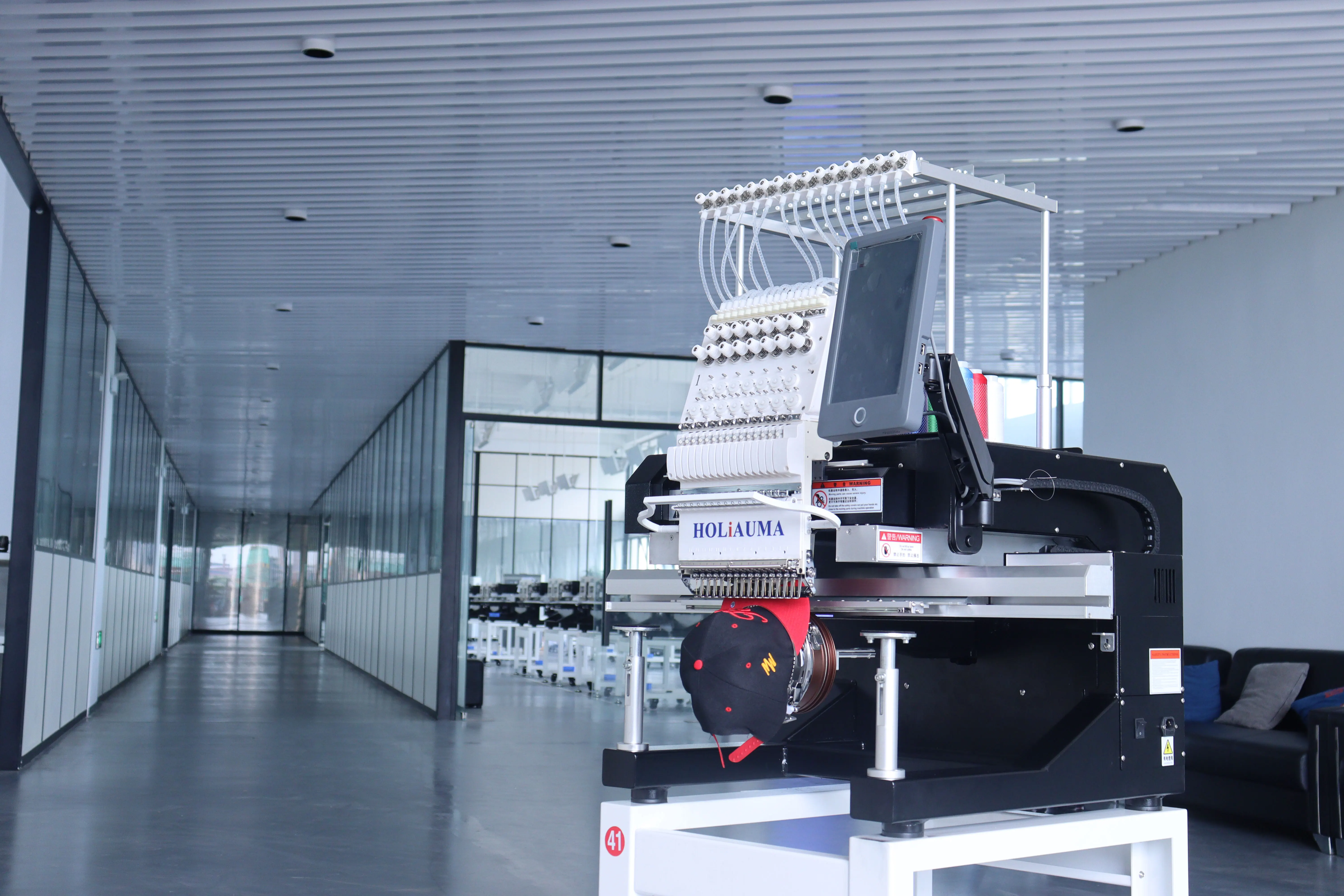 10 years quality warranty ! HOLiAUMA Professional 3D hat embroidery designs mini computer embroidery machine snapback hat dress