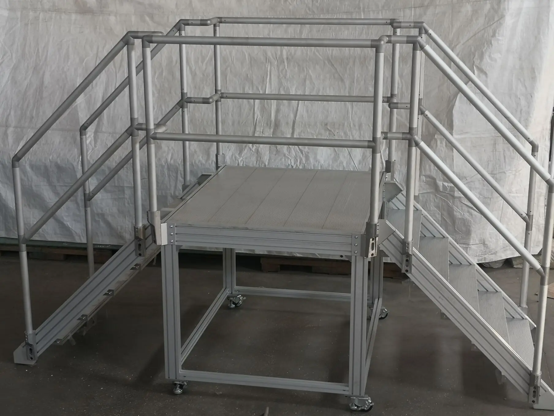 Aluminum Alloy Safety Rolling Mobile Aluminum Working Maintenance Platform Step Ladder With Handrails for Warehouse