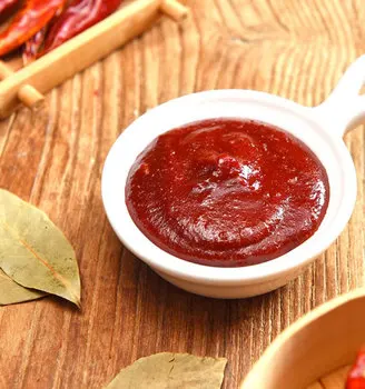 high quality chinese spicy crispy oil chili sauce paste chaude sriracha halal sauce chili  box packaging for chili sauce