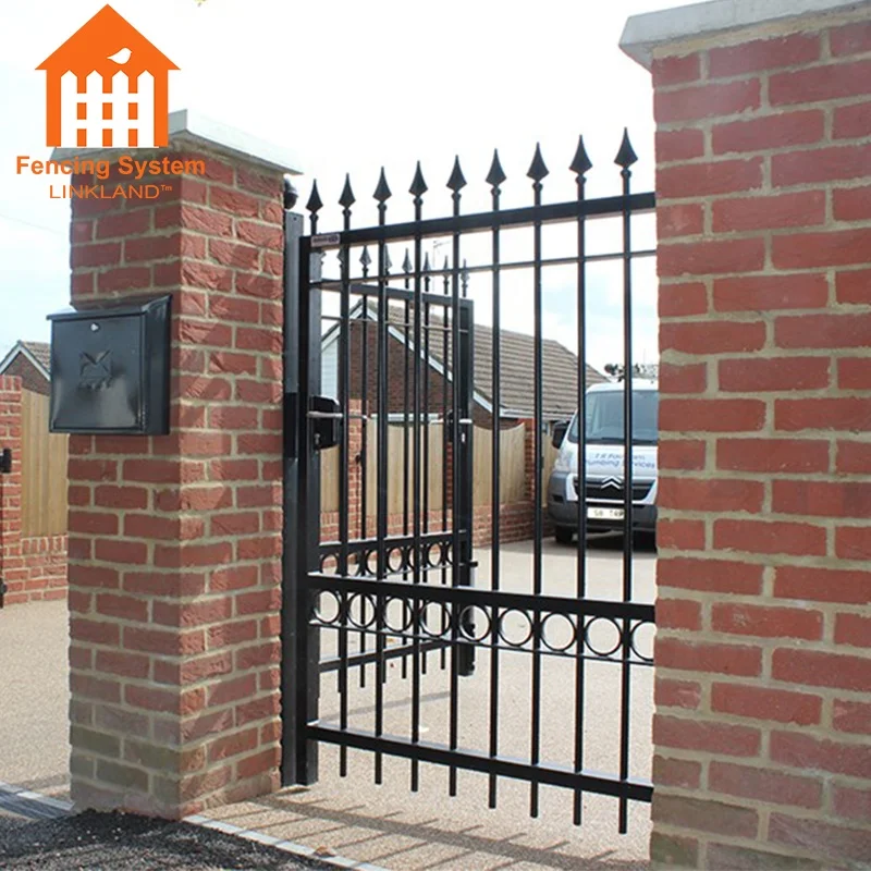Steel spear top wrought iron ornamental fence