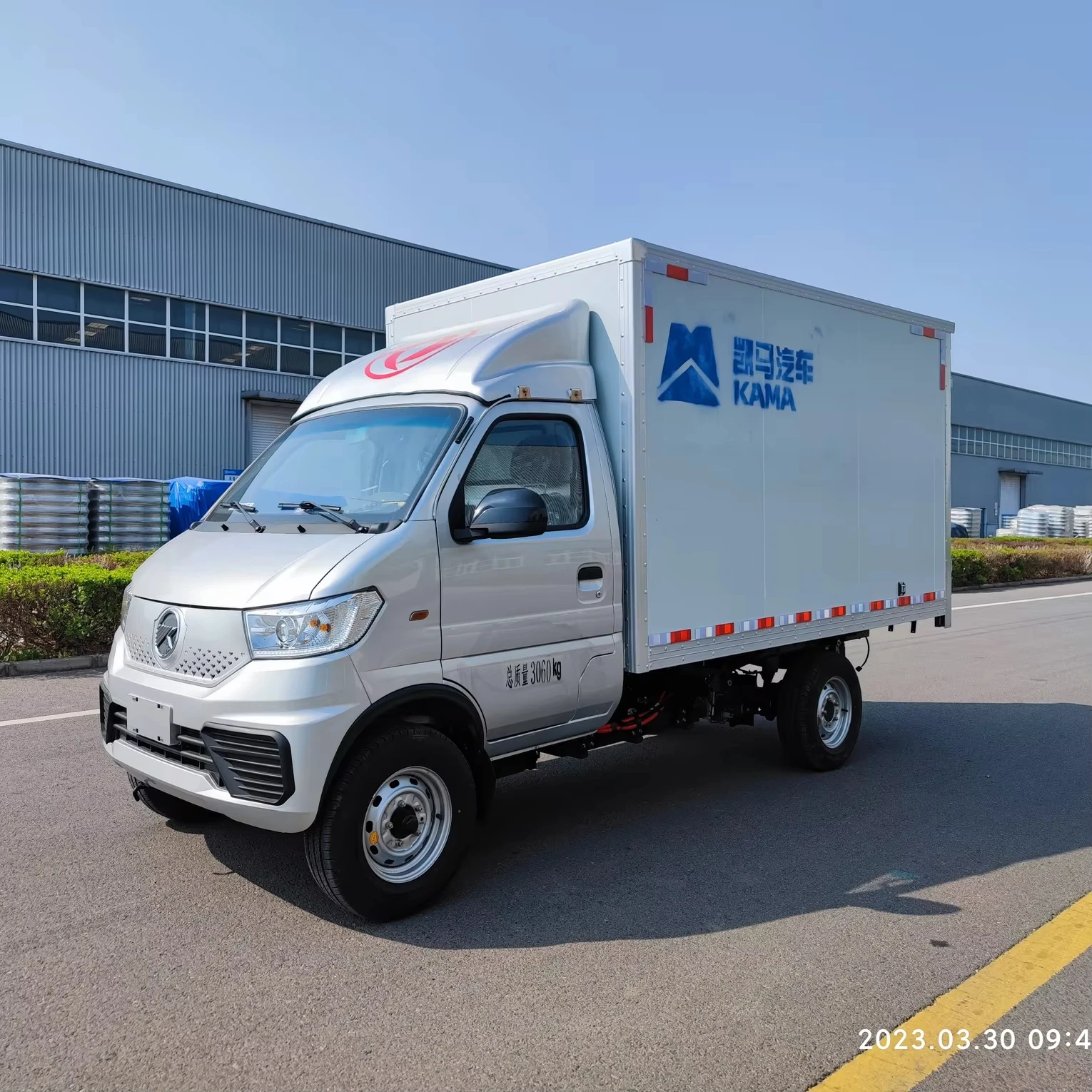 KAMA China New Energy Electric Cargo Pickup Mini Truck for Intercity Delivery Fast Full Charge Van Version
