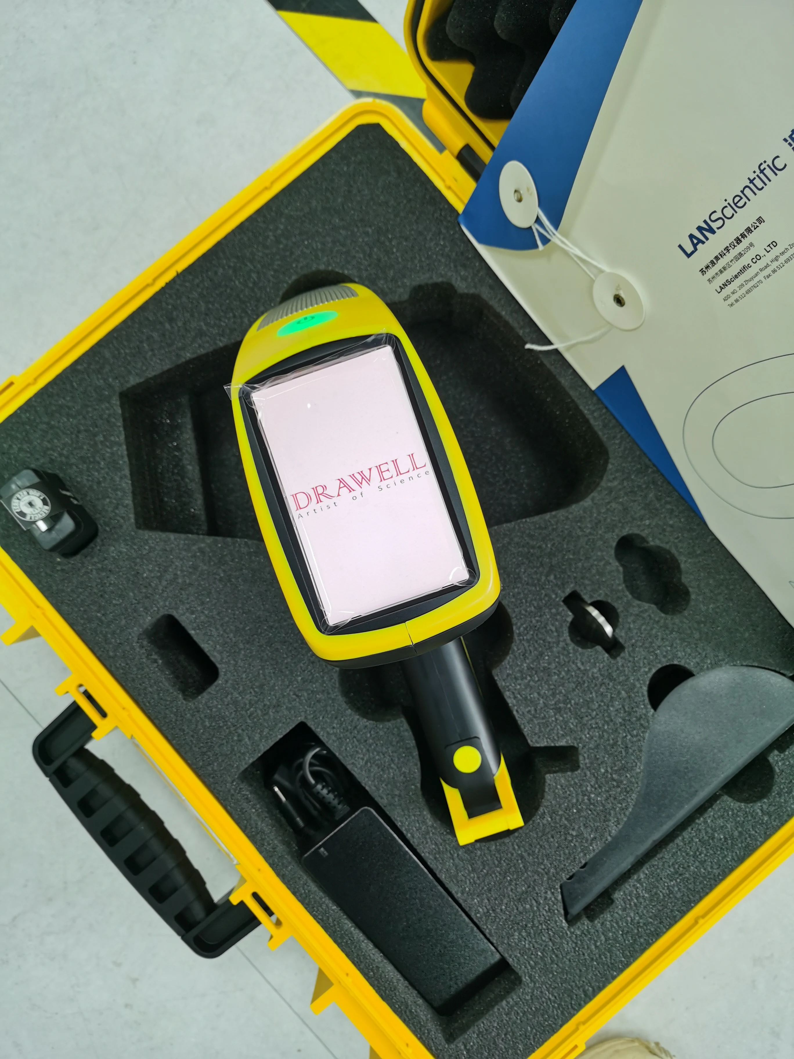 TrueX 900/960 Handheld XRF Analyzer Price Portable XRF Spectrometer for Mineral