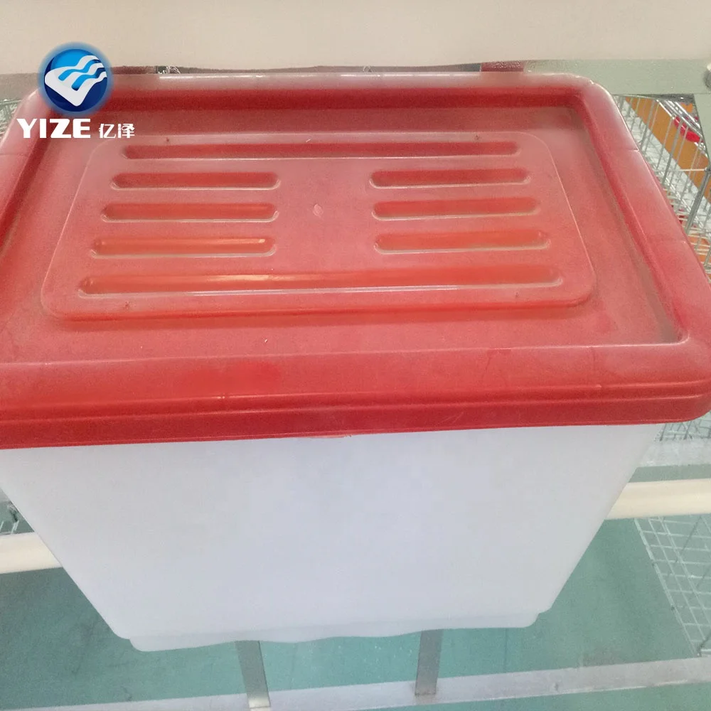 Breeding farm decompression water tank Transparent plastic water tank with float Thickened breeding accessories
