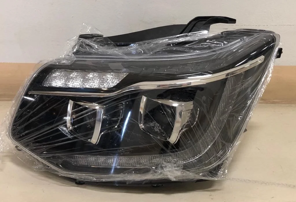 Hot Sale Headlight A31R333711015 for GAZ Gazelle New Next Auto Spare Part LED Headlight