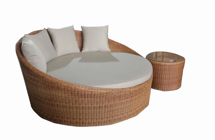 Foshan factory direct synthetic rattan material outdoor daybed swimming pool daybed hotel Beach Daybed