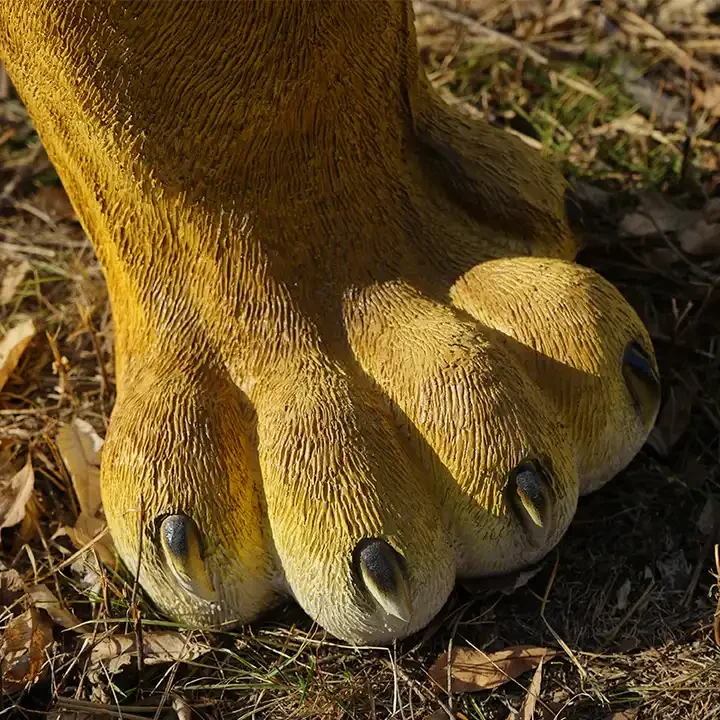 customized life size animal outdoor park decoration large lion sculpture resin craft animal life size lion for sale