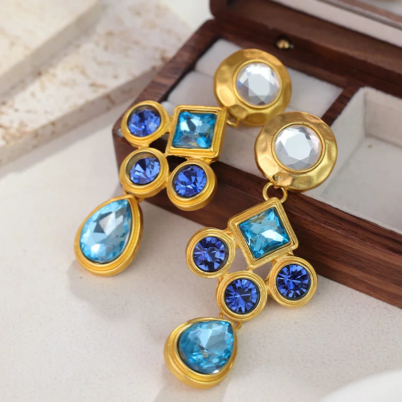 French Retro Palace Style Personality Exaggerated Style Diamond Inlaid Square Water Drop Silver Needle Earrings Gorgeous Shine