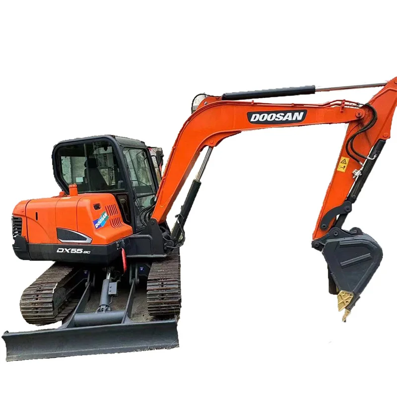 Used Doosan 55 Hydraulic Backhoe 5 Ton Excavator Hot Sale DX55/DX60/DX70 Mini Cheap Excavators in Shanghai