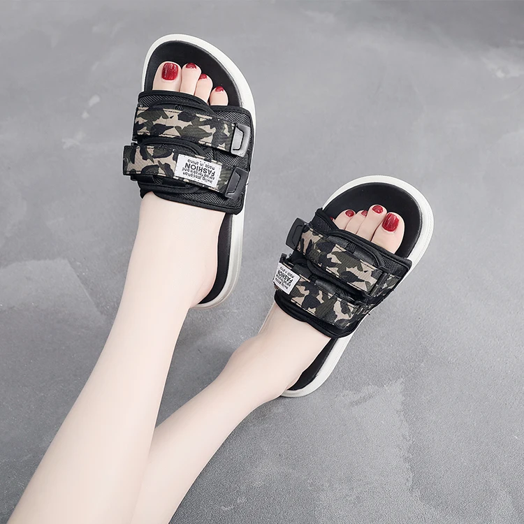 Hot sale wholesale price new fashion soft sole slides men sport slippers