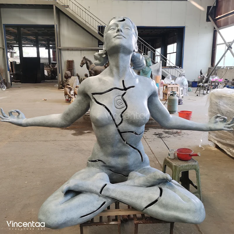 Vincentaa Bronze sculpture Statue Woman Garden Sculpture Outdoor Public Art Sculpture Supplier