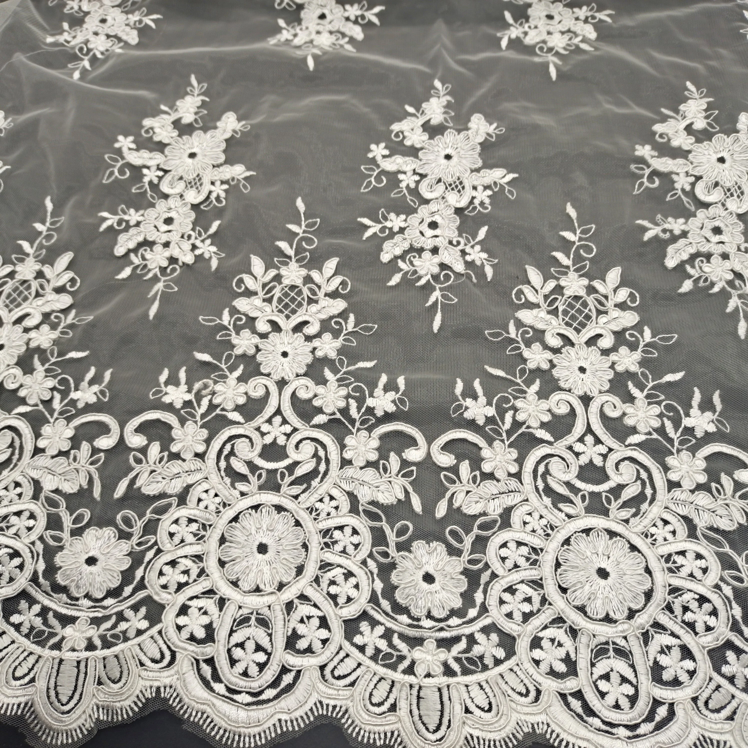 Beautifical Custom Color China Embroidered 3D Bridal Lace Fabric