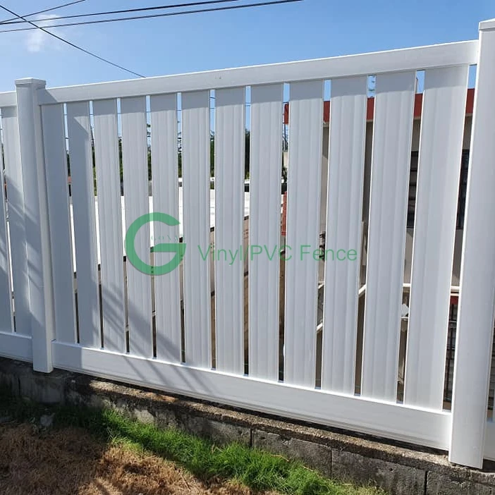 White Cheap Vinyl Semi Privacy Fence