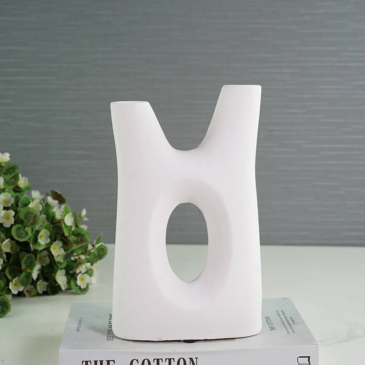 Rough finished modern nordic art irregular home decorative tabletop crafts matte white small vase ornaments ceramic home decor