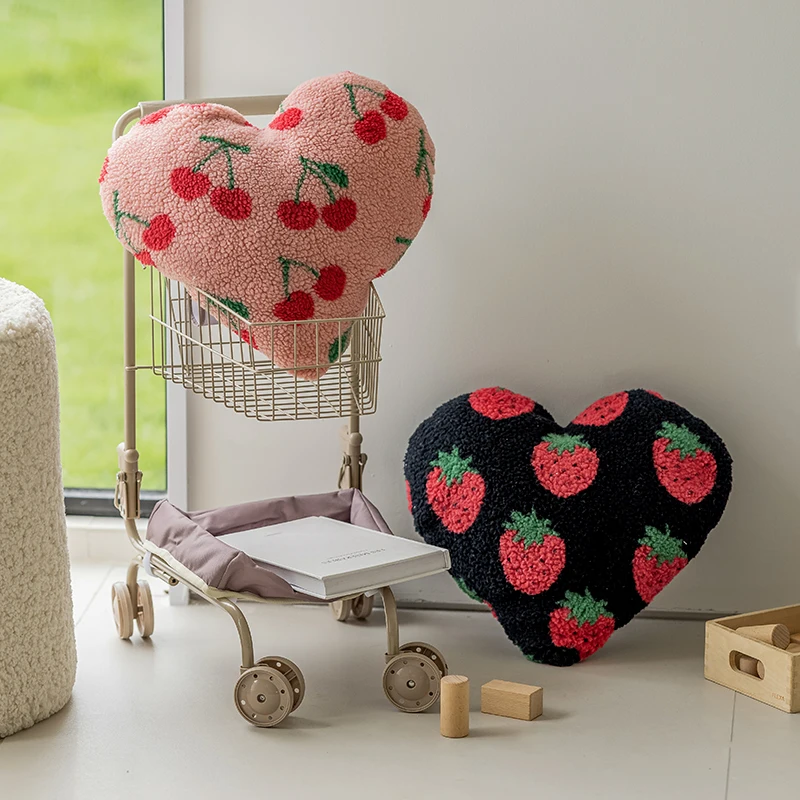Innermor Home Decoration valentine Plush pillow covers home decor Heart shape pillow cases & cushion cases