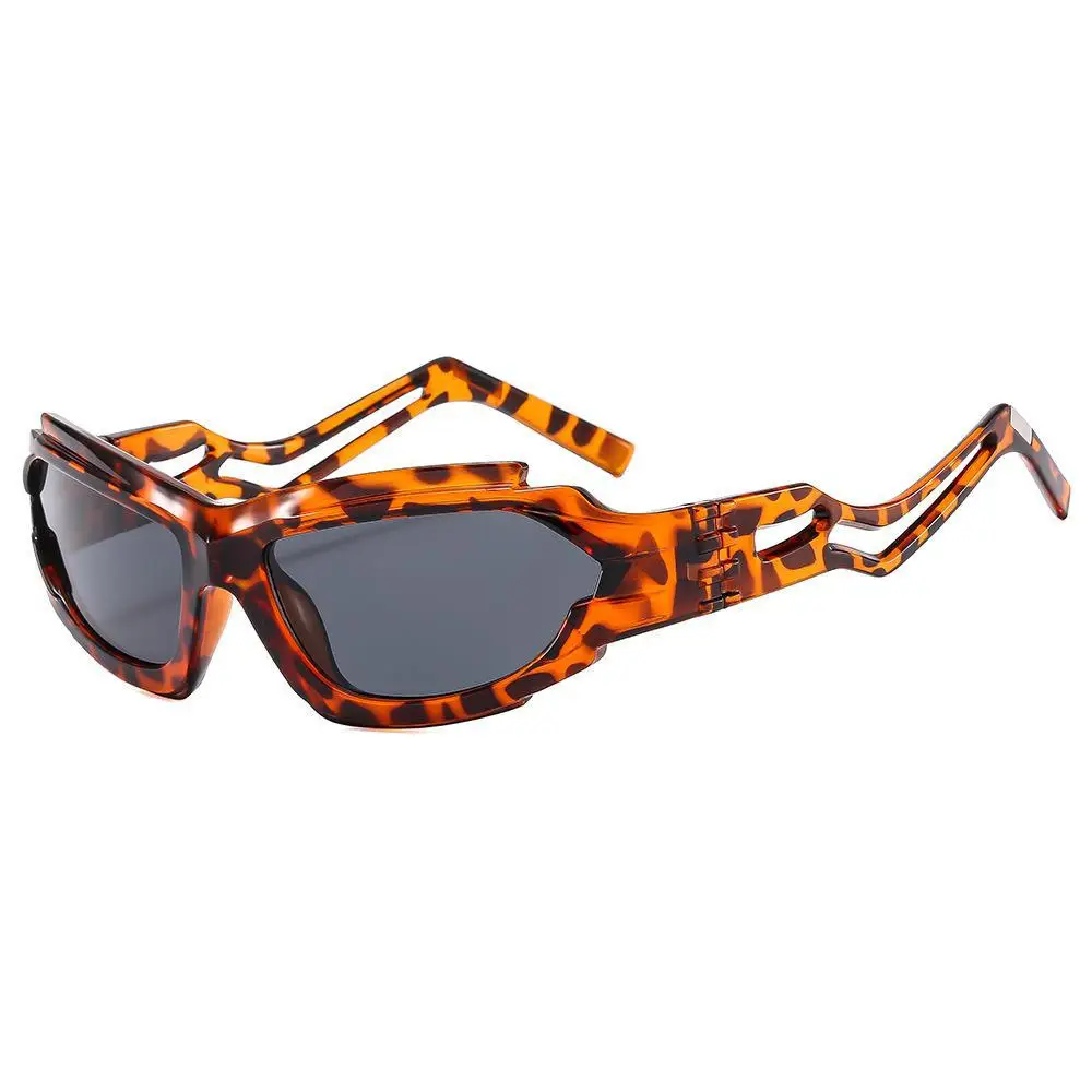 New Personalized Funny Sunglasses Spicy Girl Street Photo Glasses  Cross border Women European and American Trends UV Resista