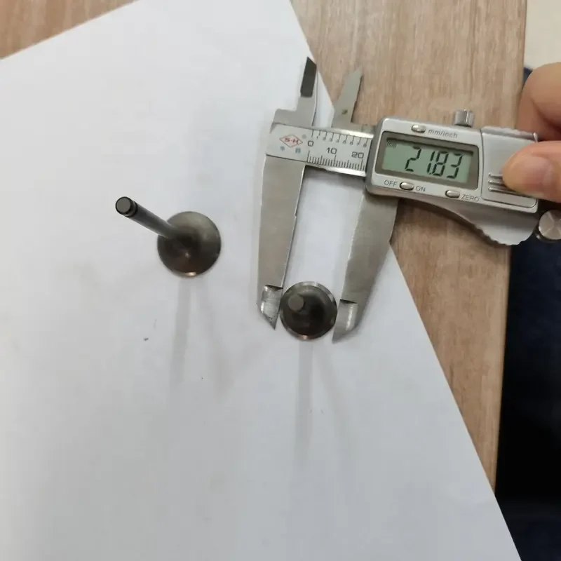 Motorcycle Engine Valve 40CR Intake Exhaust Stem Valve for UZ125 SPIN125 125cc Engine Spare Parts