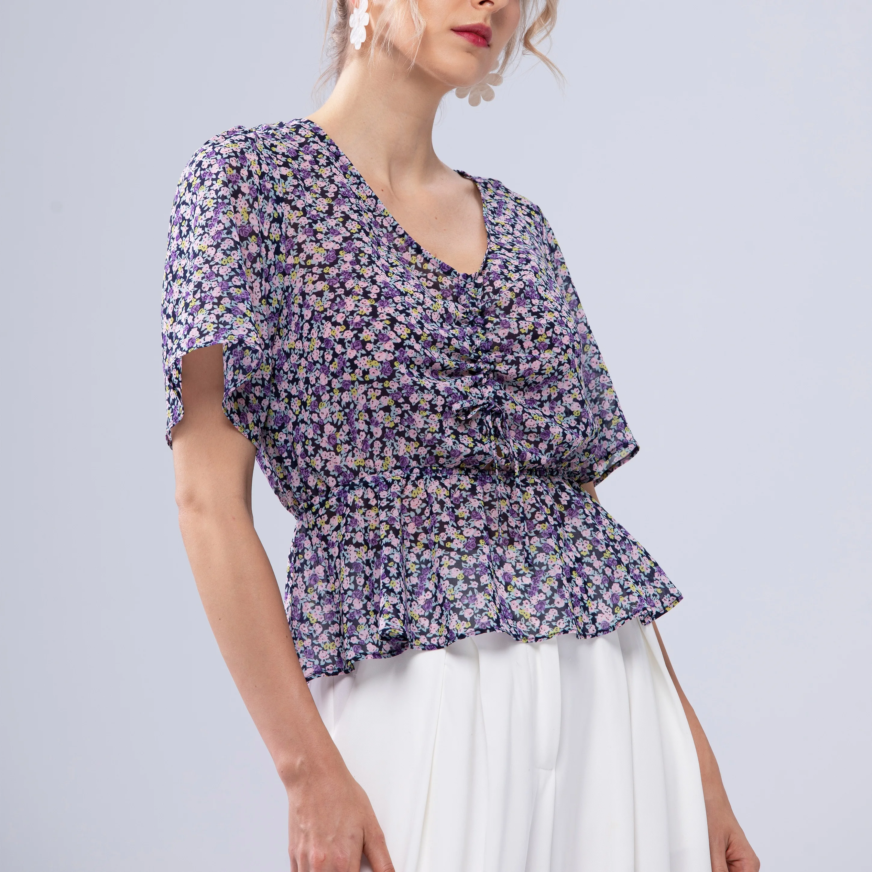 Женская одежда с эластичным поясом, летние повседневные облегающие элегантные блузки с коротким рукавом и цветочным принтом, топы