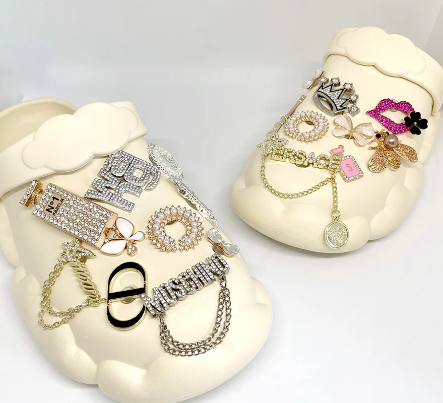 DIY Wholesale Hot sale high-class metal with diamonds croc shoe charms decoration accessories