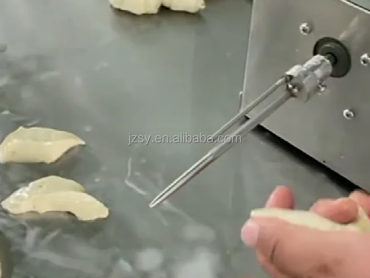 High Efficiency Professional Stainless Steel Manual Snack Food Bbq String Gluten Forming Machine/Hand Seitan Molding Equipment