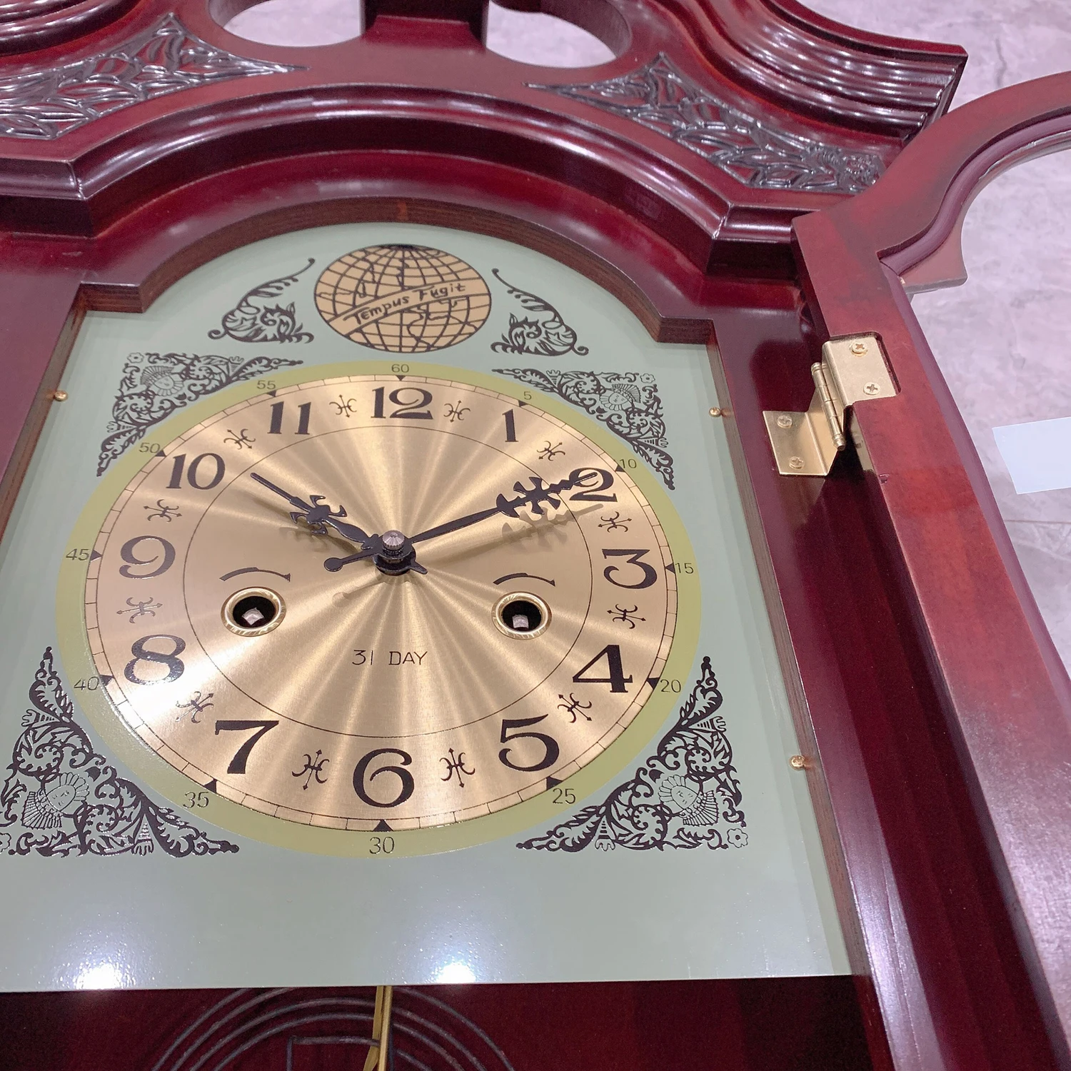 customized wooden wall clock /classic quartz wall clock /antique pendulum wall clock