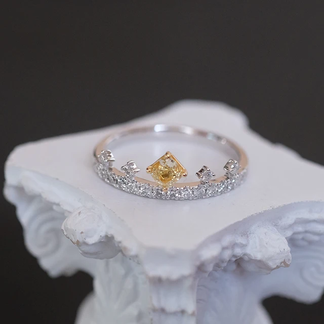 Yellow Diamond Ring Crown Ring Diamonds And White Gold Royal Style