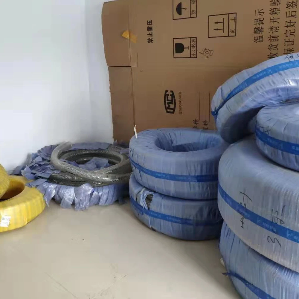 High Quality Fast Delivery Hydraulic Rubber Heat Resistant Fuel Oil Fittlingsand Hoses