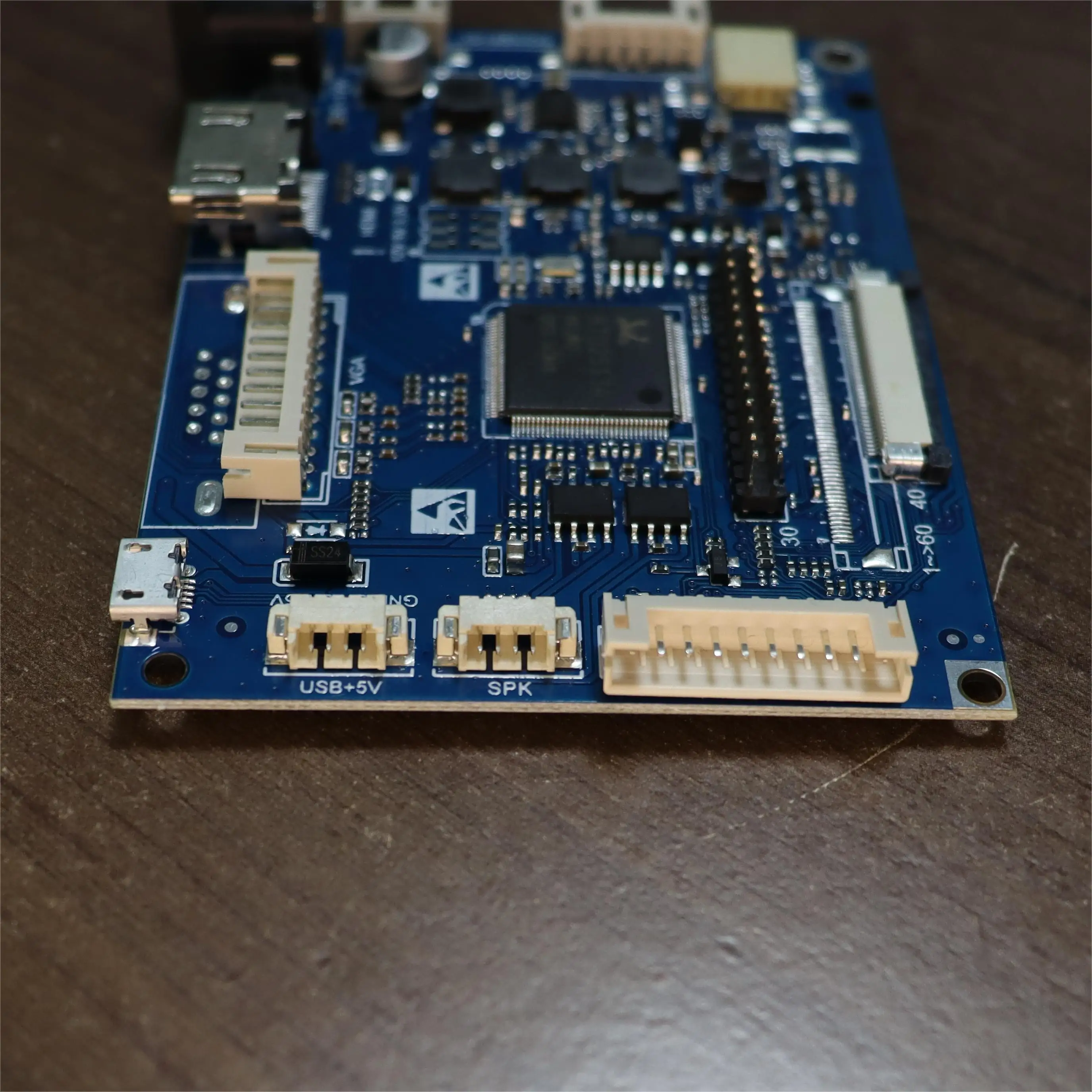 LCD controller LCD driver supports HD-MI VGA input display TTL&LVDS signal output LCD driver