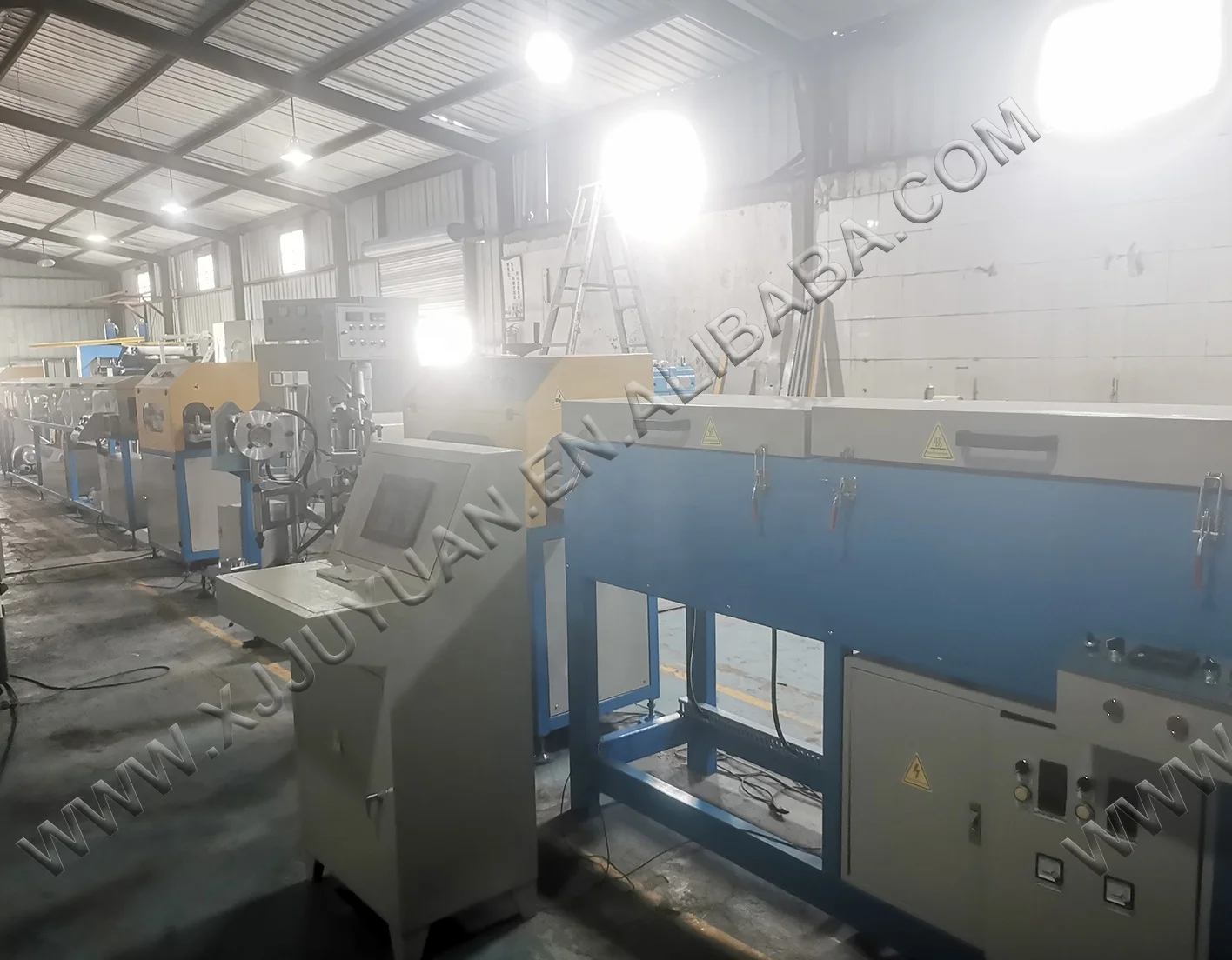 Rubber spiraling hose production line