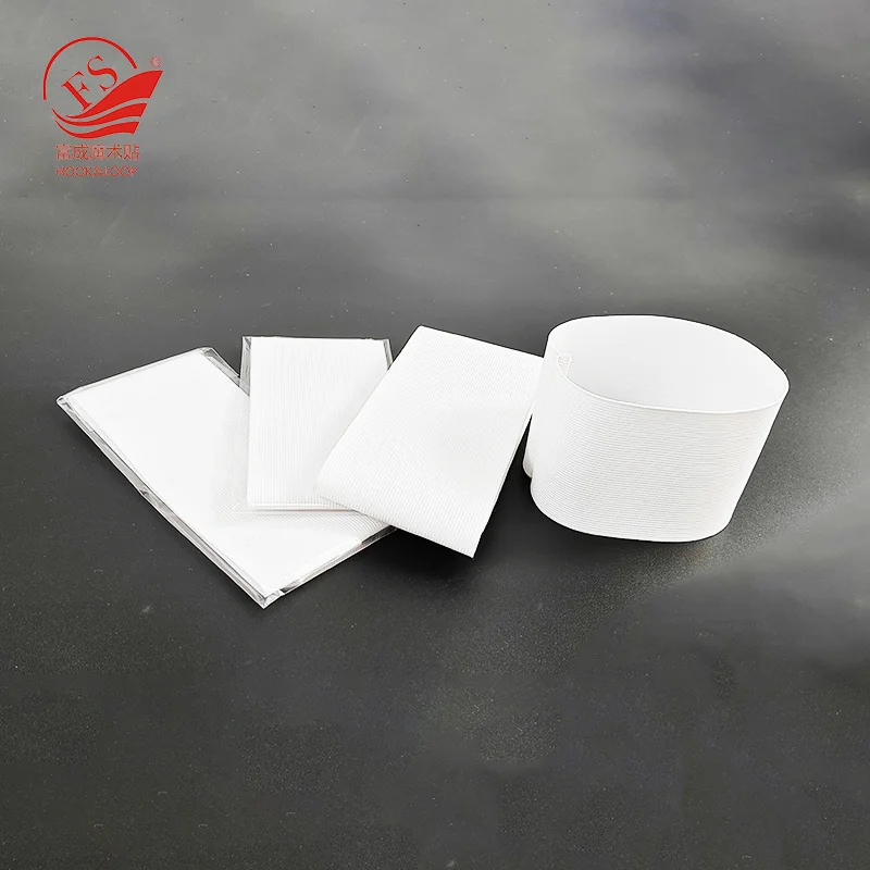 Wholesales 80*360 mm  Elastic Hook And Loop Soccer Football  Captain Armband In White Color