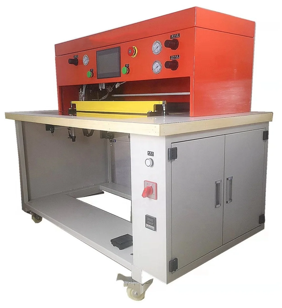 Automatic leather wallets edge folding machine