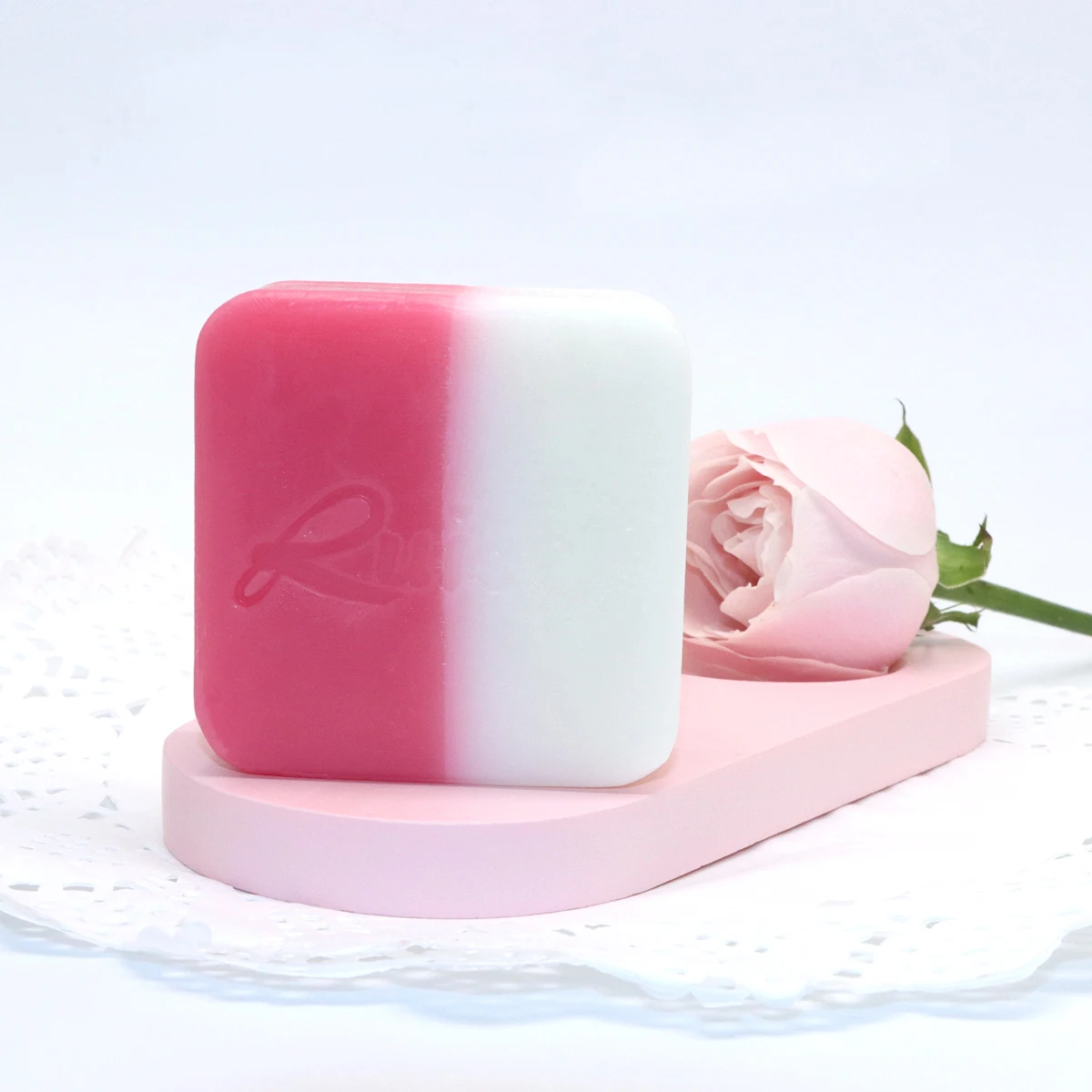 Hot sale mite and acne removal  cleaning whitening face bath hands handmade rose milk soap