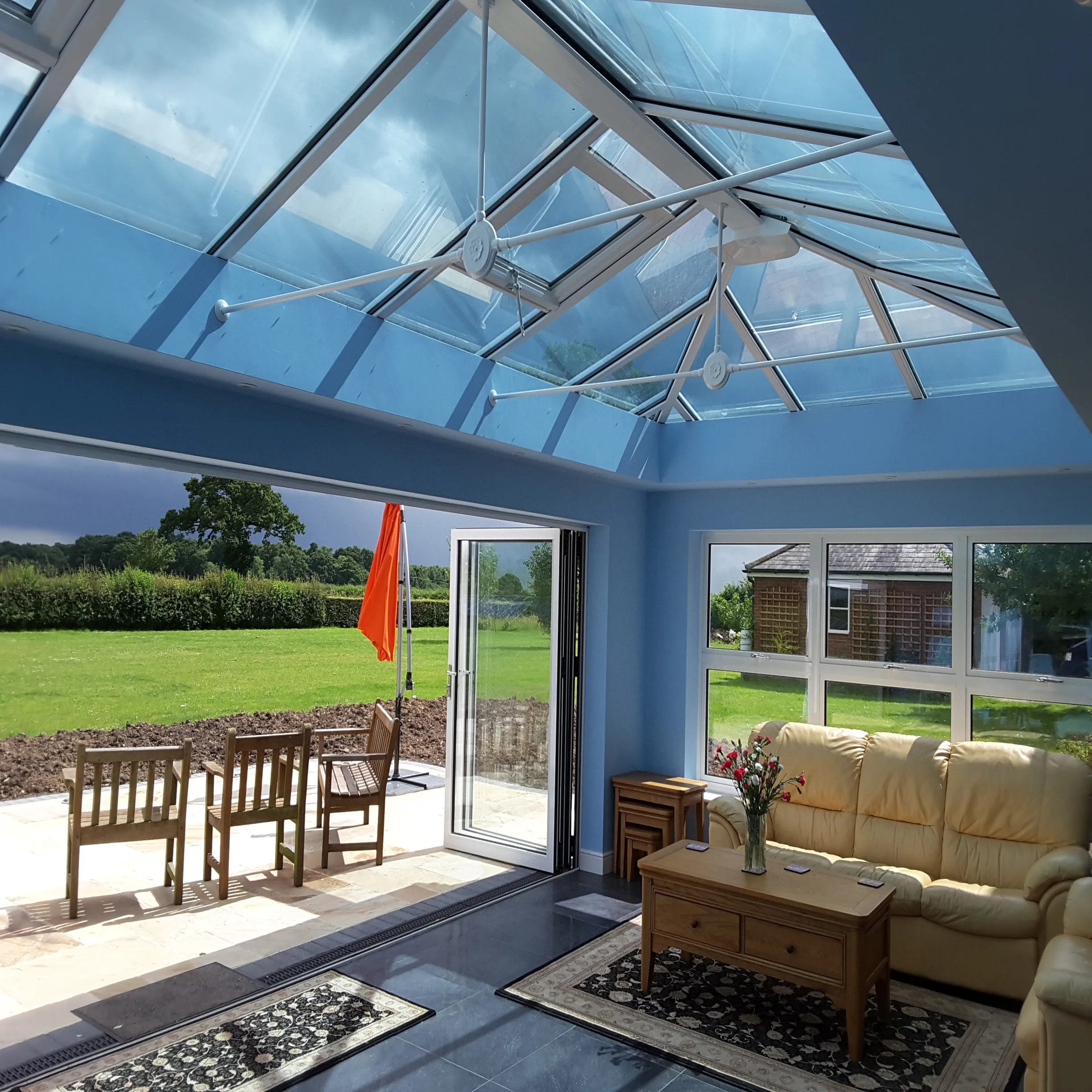 Prima Customized Aluminum Balcony Sunroom Glass House Outdoor Free Standing Insulated Winter Garden Room