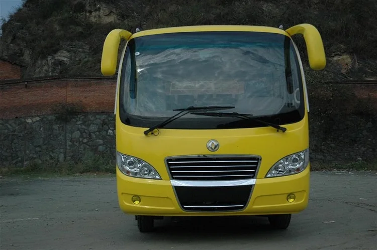 Dongfeng factory firect 6 meter 3300mm wheelbase luggage rack 19 seater front engine diesel Euro 4 mini bus with A/C