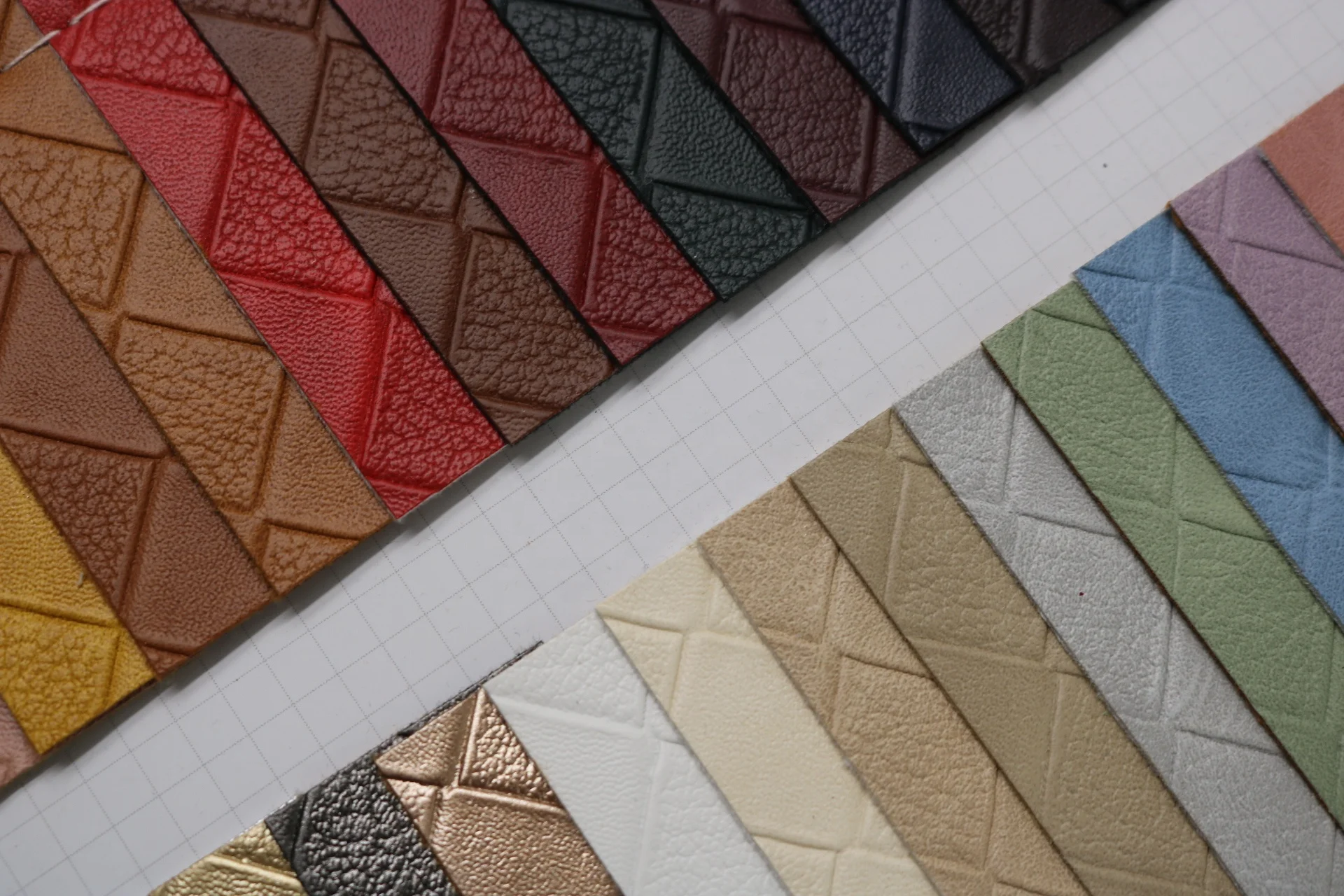 Free Sample Luxury Designer Faux Leather Sheets Woven Pattern Pu Synthetic Leather For Handbags