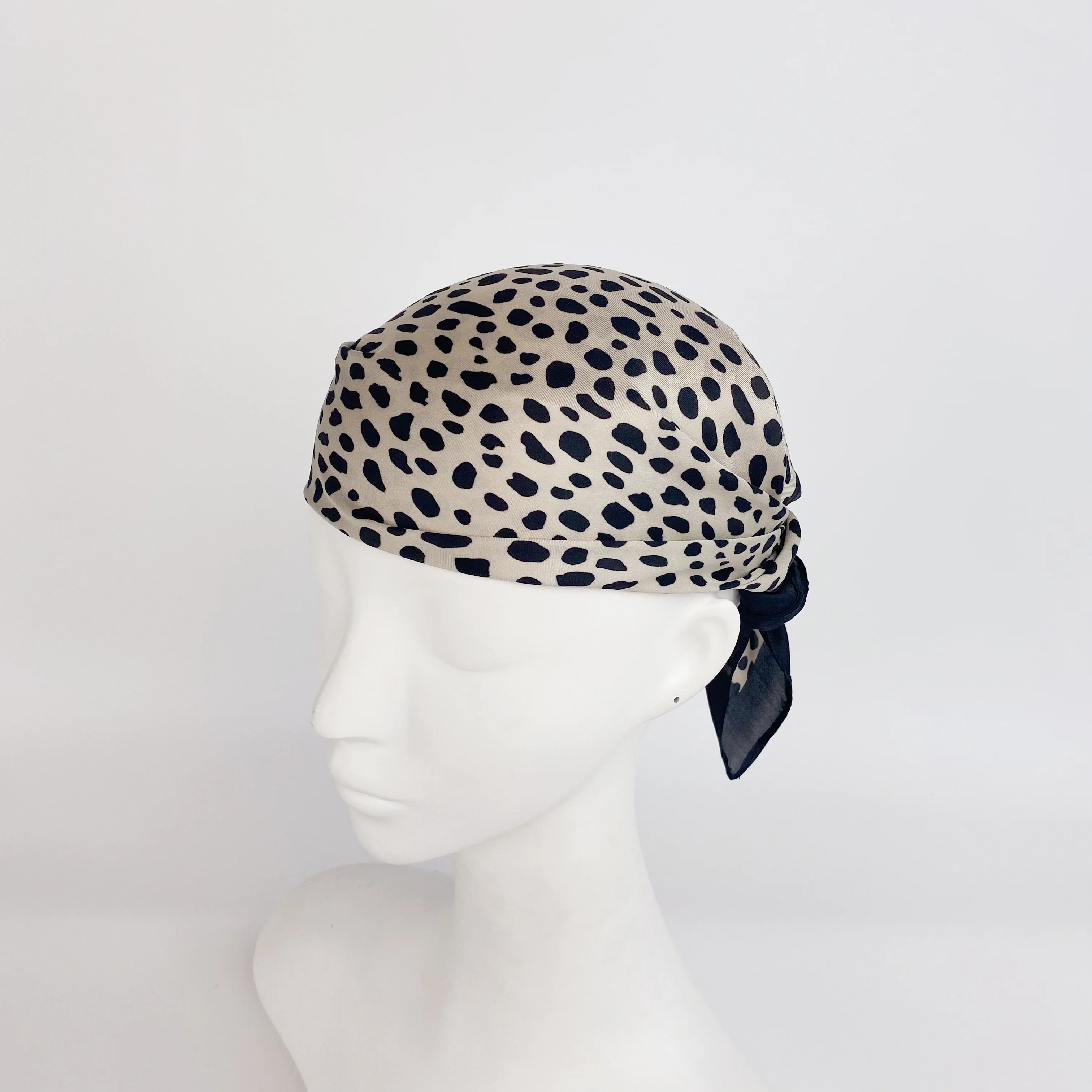 High quality oem women men Bandana Scarf custom printing satin silk polyester square bandana for outside sport