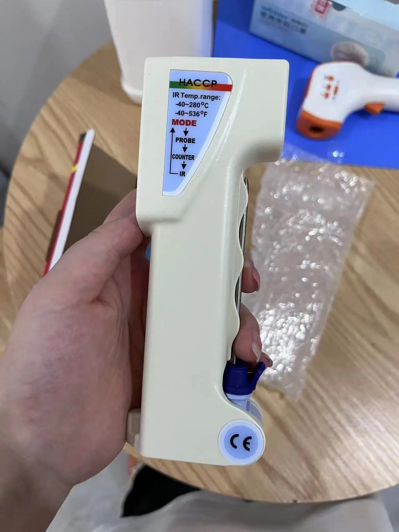 AZ8838 Высокоточный инфракрасный измеритель HACCP Бесконтактный промышленный датчик цифровой термометр для мяса с щупом