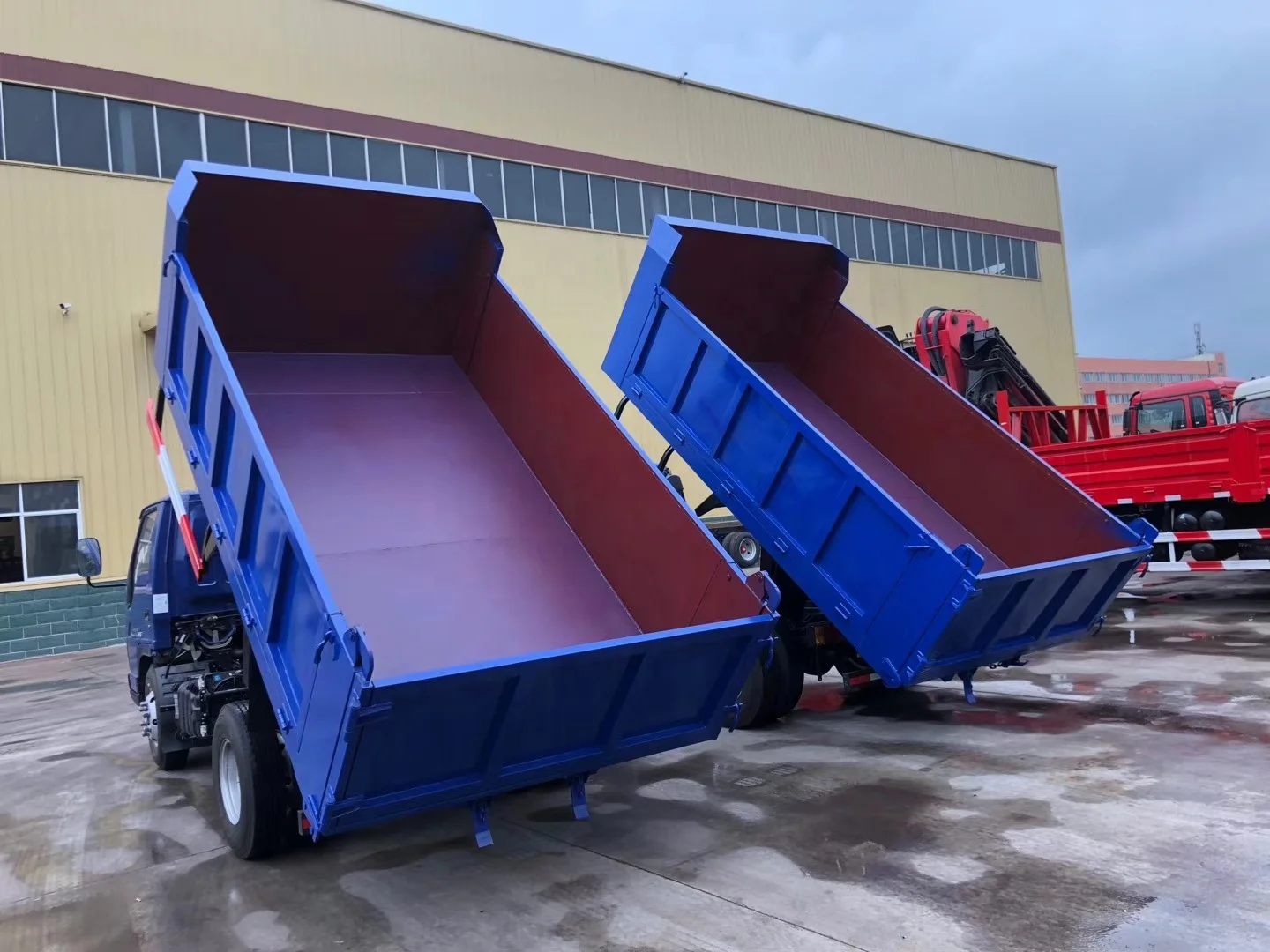 China factory direct sale  foton forland  right hand drive 4x2  3 tons light dump dumper truck   tipper  vehicle